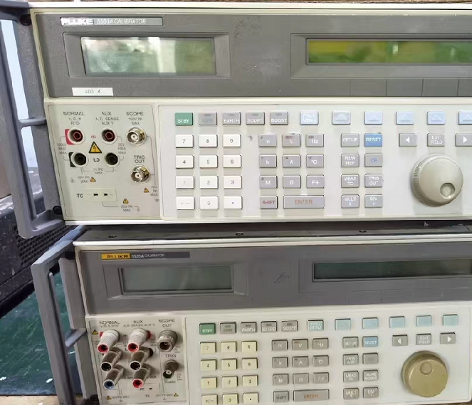 63646b5da1e03.png 校準儀FLUKE5500A 5520A.png